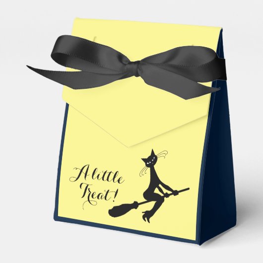 Een kleine Treat. Kat op broomstick Bedankdoosjes (Voorkant Zijde)