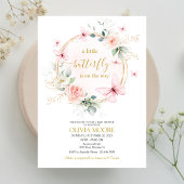 Een kleine vlinder baby shower uitnodiging