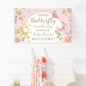 Een kleine vlinder is op weg meisje Baby shower Spandoek (Insitu)