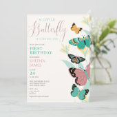 Een kleine vlinder wordt een 1e verjaardag kaart (Staand voorkant)