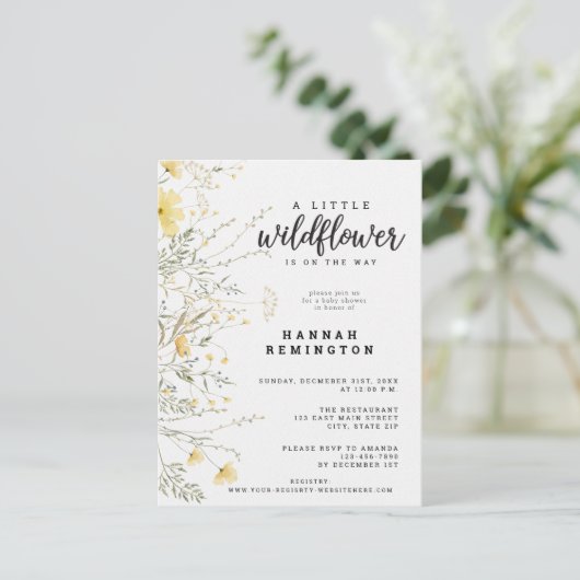 Een Kleine Wilde Gele Waterverf Baby Shower Briefkaart (Staand voorkant)