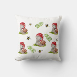 Een kleurrijke bosvlieg en een slak kussen