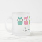 Een kleurrijke mok of glas (Links)