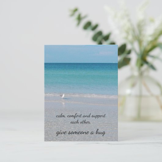 Een knuffel.............." briefkaart (Staand voorkant)