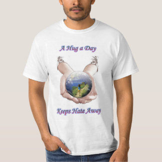 Een knuffel per dag, houdt haat weg t-shirt