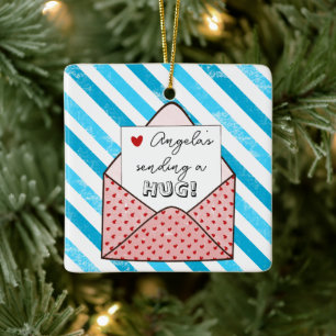 een knuffel sturen deze kerst op afstand  keramisch ornament