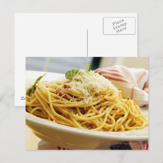 Een kom spaghetti serveren met tomatensaus briefkaart (Voorkant / Achterkant)