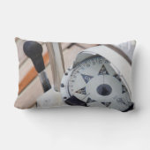 Een kompas om koers uit te zetten voor avontuur. kussen (Achterkant)