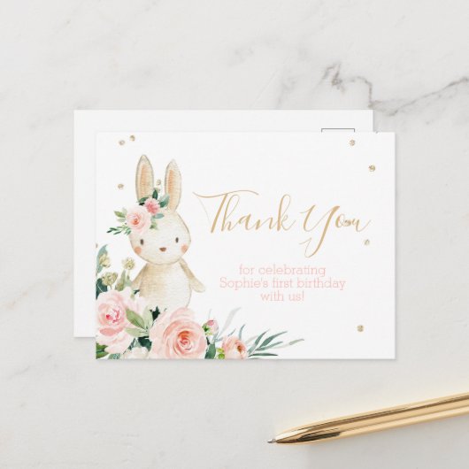 Een konijn draait een eerste verjaardag Dank u Briefkaart (Voorkant / Achterkant in situ)