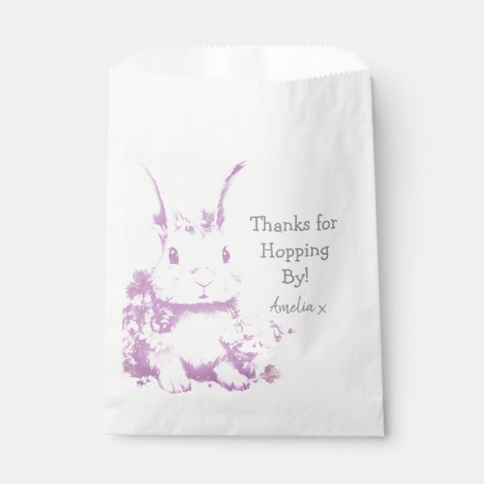 Een konijn komt Baby shower Bedankzakje (Voorkant)