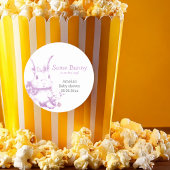 Een konijn komt Baby shower Ronde Sticker