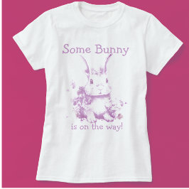 Een konijn komt Baby shower T-shirt