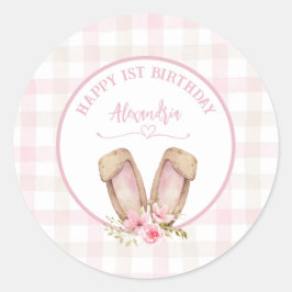 Een konijn verandert een roze meisje ronde sticker