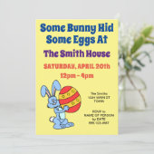Een konijn verstopte eieren paaseierjacht kaart (Staand voorkant)