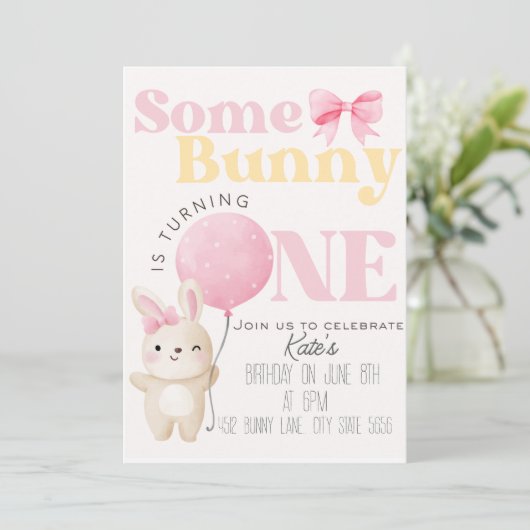 Een konijnenverjaardag kaart (Staand voorkant)