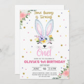 Een konijntje doet een meisje uitnodigen. kaart (Voorkant / Achterkant)