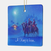 Een koning is geboren kerstfeest. keramisch ornament (Links)