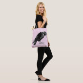Een kraai of Raven Halloween Roze en Zwart Tote Bag (Op model)
