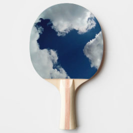 Een kromming in de wolken tafeltennisbatje
