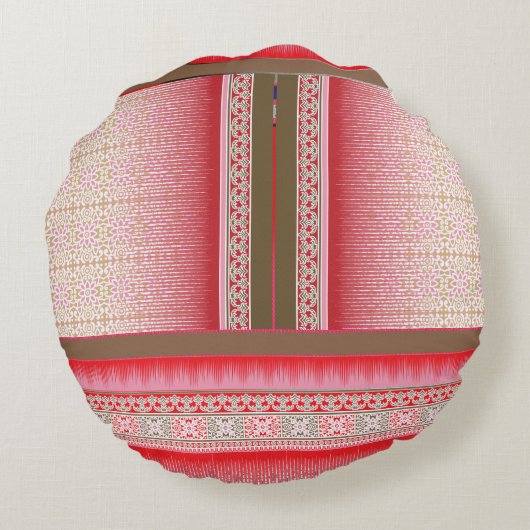 Een kruissteek patroon met een rode achtergrond rond kussen (Achterkant)