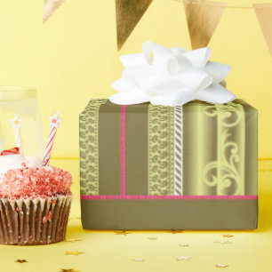 Een kruissteek patroon van een vaas met bloemen cadeaupapier