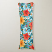 Een kussen met een levendig bloemendesign  (Voorkant Verticaal)
