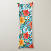 Een kussen met een levendig bloemendesign  (Achterkant (Verticaal))