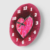 Een Kute Hand tekende Roze Hart op een Grunge Text Grote Klok (Hoek)