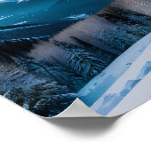 Een landschap van een met sneeuw bedekte berg poster (Hoek)