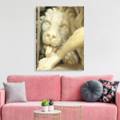 Een leeuw die de voet van Daniel likt Canvas Afdruk (Insitu (Woonkamer))