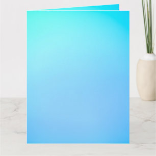 Een lege blauwe verloopkaart weergegeven op marmer kaart