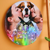 Een leuk regenboogbubbelthema Voeg je eigen Afbeel Grote Klok