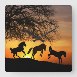 Een leuke en slimme Horse Clock Vierkante Klok