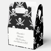 Een leuke piratenvlag thema bruiloft bedankdoosjes (Geopend)