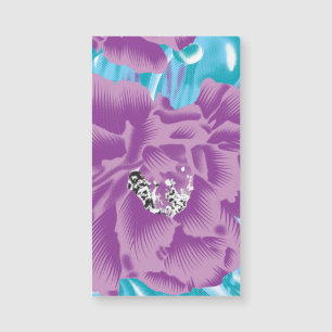 Een levendig textielontwerp met paarse en turkoois