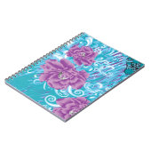 Een levendig textielontwerp met paarse en turq notitieboek (Linkerzijde)