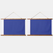 Een levendige blauwe achtergrond met een schoon wi hangend wandkleed (Dubbel)