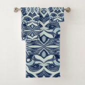 Een levendige grijze kleur stof print patroon ontw bad handdoek (Insitu)