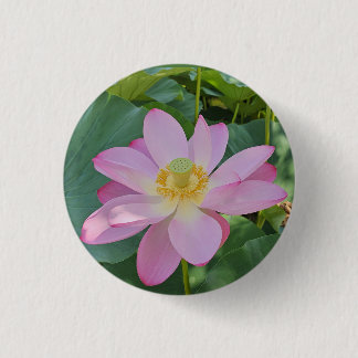Een levendige lotusbloem ronde button 3,2 cm