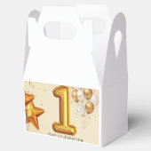 Een levendige viering van een jaar bedankdoosjes (Geopend)