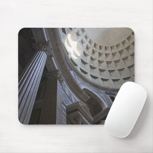 Een lichtas door de oculus in de muismat (Met muis)