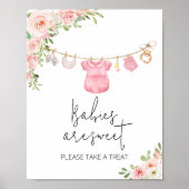 Een lief meisje babykleding baby's zijn zoet poster (Voorkant)