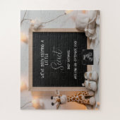 Een lieflijk zittende giraffe zwangerschapsaankond legpuzzel (Verticaal)