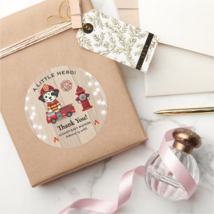 Een Little Hero Firetruck Puppy Baby shower Ronde Sticker