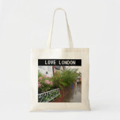 Een Londense straat en regen Engeland Tote Bag (Voorkant)