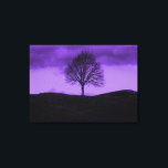 Een Lone Tree Pop Art Paarse Landschaps Canvas<br><div class="desc">One Lone Tree Pop Art Paarse Natuur Landschaps Canvas</div>