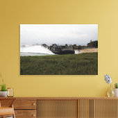 Een luchtkussen van een landingsvaartuig komt aan  canvas afdruk (Insitu (Woonkamer))