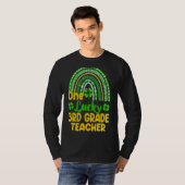 Eén Lucky 3rd Grade Teacher Rainbow Shamrock St Pa T-shirt (Voorkant volledig)