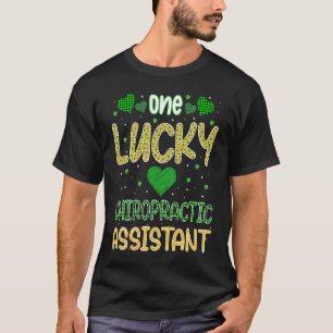 Eén Lucky Chiropractic Assistant Saint Patricks da T-shirt