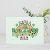 Een Lucky Day Retro Typografie Feestdagenkaart (Staand voorkant)